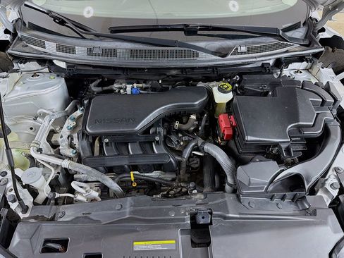 Used 2021 Nissan Rogue Sport S image 13