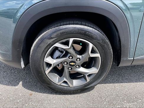 Used 2026 Chevrolet Trax LT FWD image 11