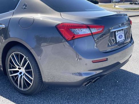 Used 2018 Maserati Ghibli image 12