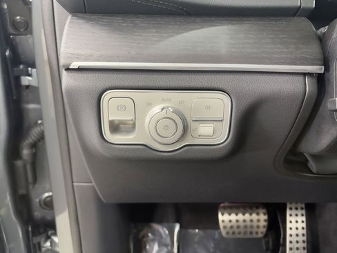 Certified 2025 Mercedes-Benz GLS 450 4MATIC image 10