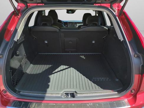 Used 2021 Volvo XC60 T5 Inscription image 13