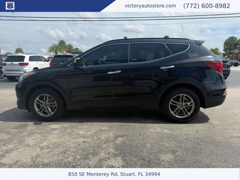 Used 2018 Hyundai Santa Fe Sport w/ 2.4L Value Package 02 FWD image 9