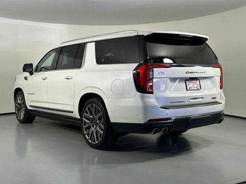 Used 2025 GMC Yukon XL Denali Ultimate w/ LPO, Floor Liner Package AWD/4WD image 5