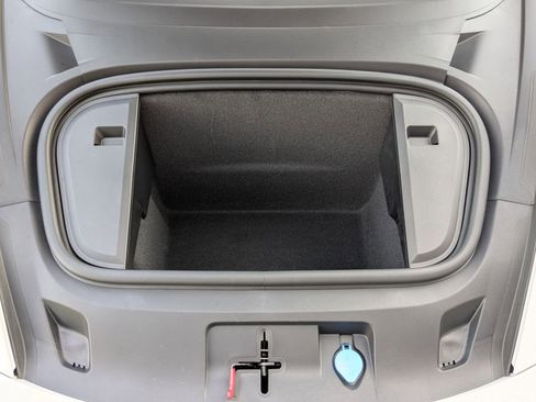 New 2026 Porsche Taycan GTS image 28