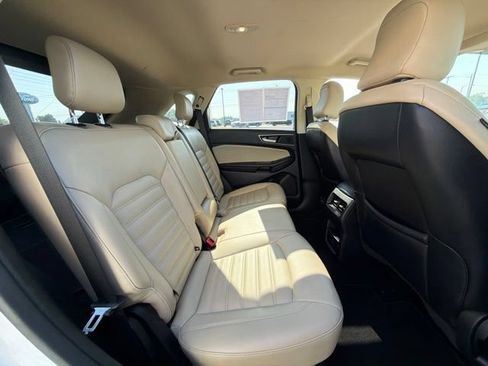 Certified 2022 Ford Edge SEL AWD/4WD image 17