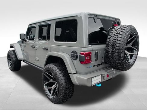 Used 2023 Jeep Wrangler Unlimited Rubicon 4xe AWD/4WD image 3