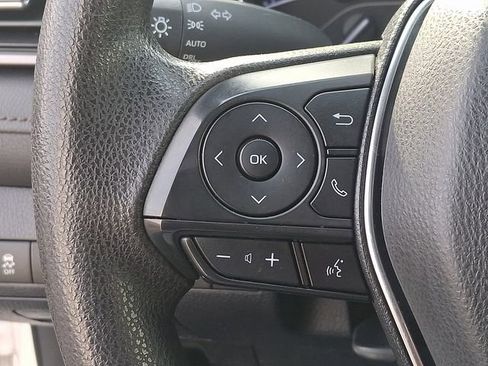 Used 2019 Toyota Camry LE FWD image 21