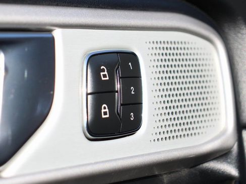 Used 2021 Ford Explorer ST w/ Equipment Group 401A image 18