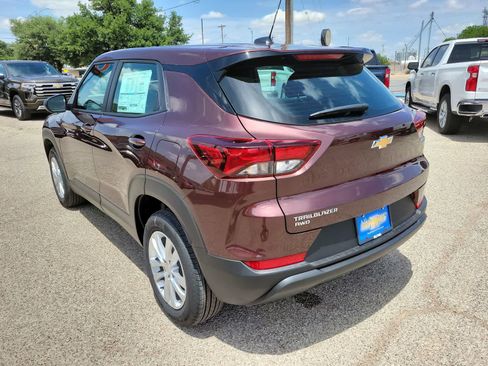 Used 2023 Chevrolet TrailBlazer LS AWD/4WD image 12