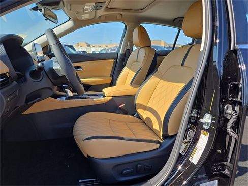 New 2025 Nissan Sentra SV w/ SV Premium Package image 10