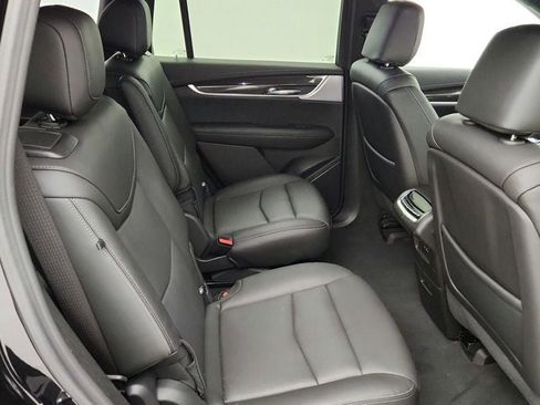 Used 2024 Cadillac XT6 Sport w/ Technology Package image 24