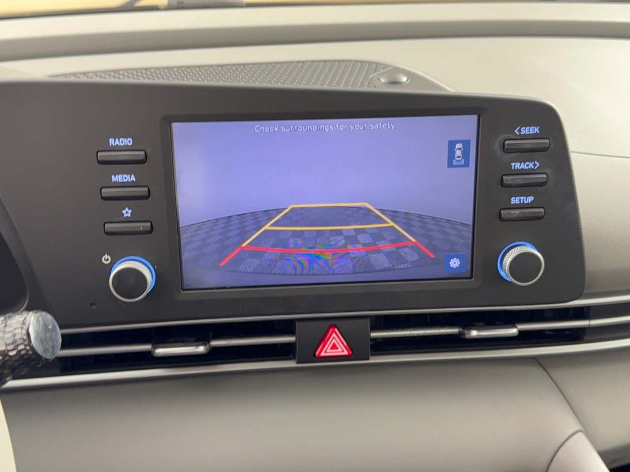 Used 2021 Hyundai Elantra SE FWD image 24