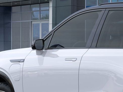 New 2026 Cadillac Vistiq Luxury AWD/4WD image 12