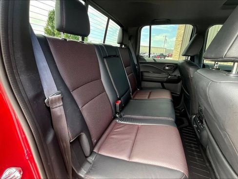Used 2025 Honda Ridgeline Black Edition image 29