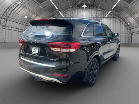 Used 2017 Kia Sorento SX FWD image 12