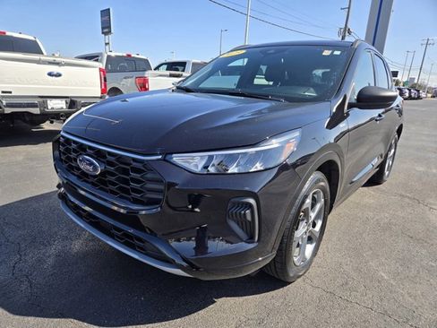 Certified 2023 Ford Escape ST-Line w/ Tech Pack #1 image 4