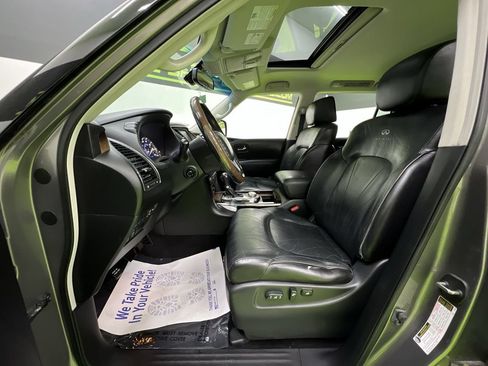 Used 2013 INFINITI QX56 4WD w/ Deluxe Touring Pkg image 16