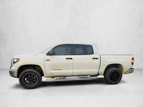 Used 2018 Toyota Tundra SR5 w/ SR5 Upgrade Package image 7