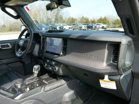 New 2026 Ford Bronco Big Bend AWD/4WD image 12