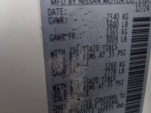 Used 2025 Nissan Murano SV image 16