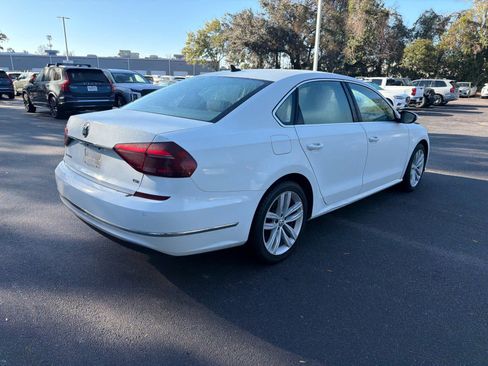 Used 2018 Volkswagen Passat 2.0T SE image 13