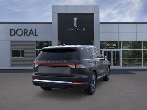 New 2026 Lincoln Aviator 2WD image 8