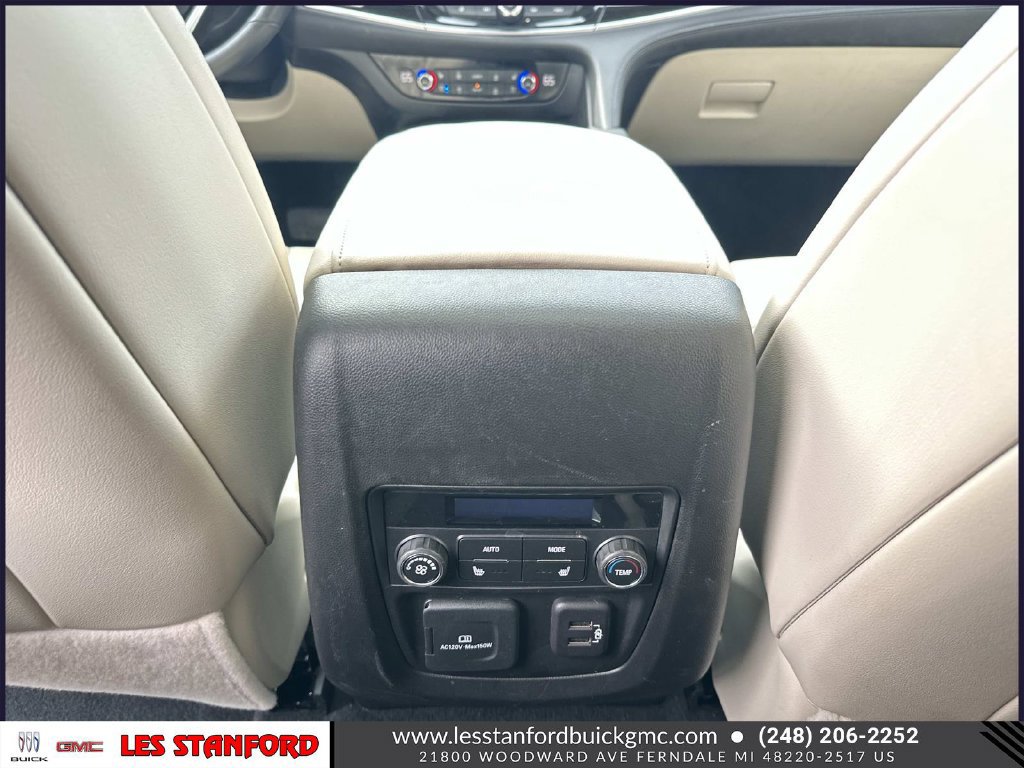 Used 2023 Buick Enclave Avenir AWD/4WD image 16
