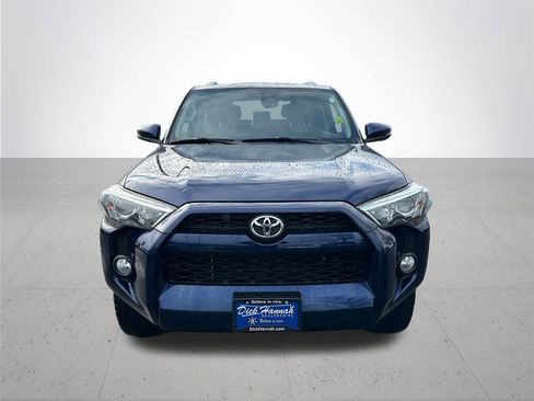 Used 2018 Toyota 4Runner SR5 Premium image 3