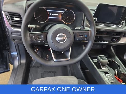 Used 2023 Nissan Rogue SV FWD image 16
