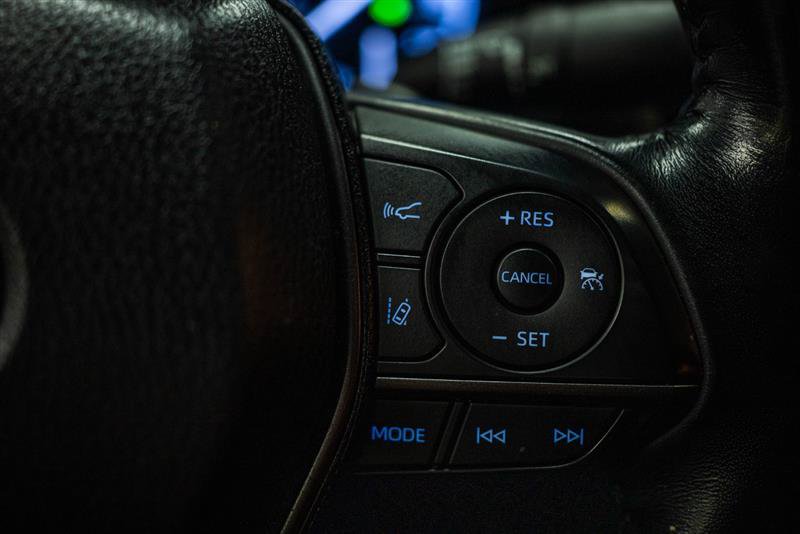 Used 2021 Toyota Camry XSE w/ Navigation Upgrade Package FWD image 18