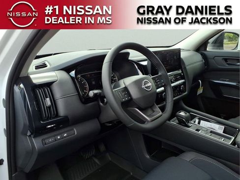 New 2026 Nissan Pathfinder SV w/ Cargo Package FWD image 11