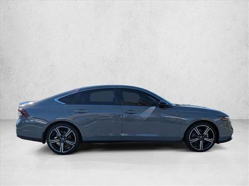 Used 2023 Honda Accord Sport image 5