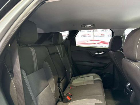 Used 2025 Chevrolet Blazer LT AWD/4WD image 47