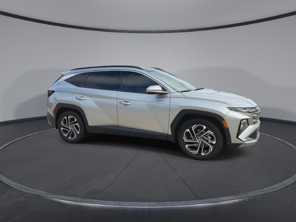 Used 2025 Hyundai Tucson Limited FWD image 2