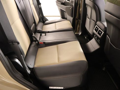 Used 2024 Lexus GX 550 AWD/4WD image 16