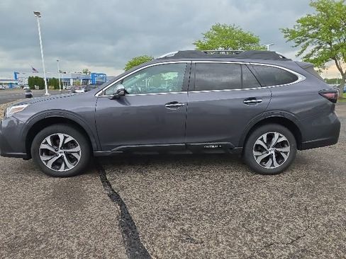 Used 2020 Subaru Outback Touring w/ Tech Package 2 AWD/4WD image 6