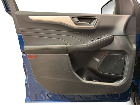 Used 2022 Ford Escape SE w/ Convenience Package image 14