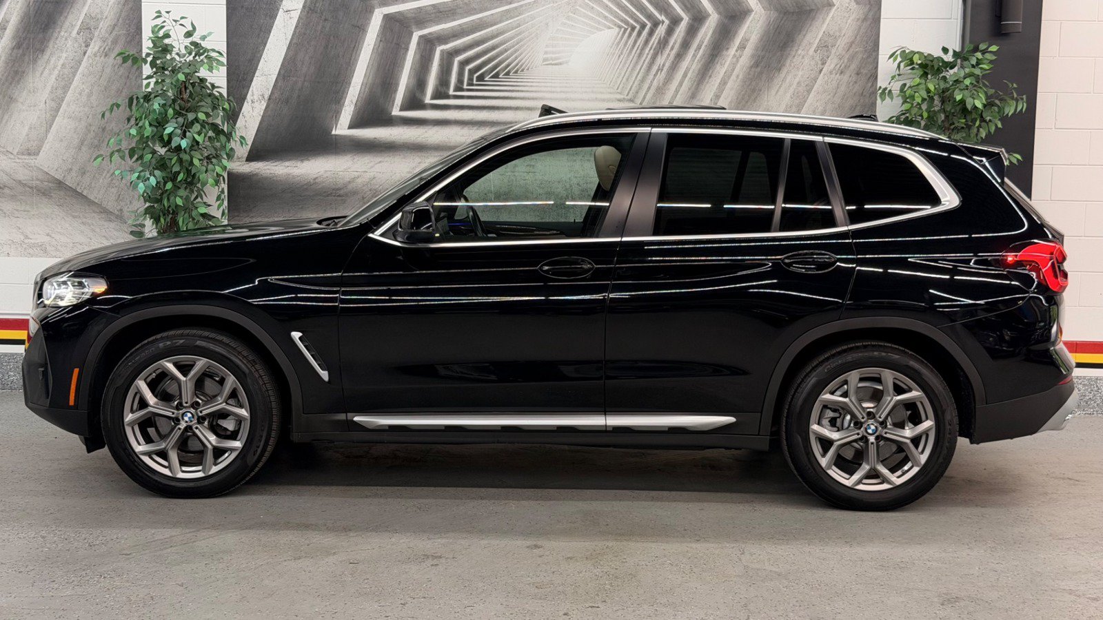 Used 2022 BMW X3 xDrive30i w/ Convenience Package AWD/4WD image 5
