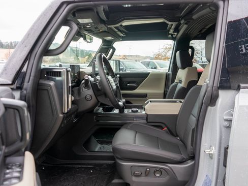 New 2026 GMC Hummer EV SUV image 11