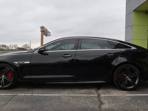 Used 2014 Jaguar XJ R LWB RWD image 7