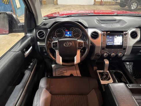 Used 2017 Toyota Tundra SR5 image 33