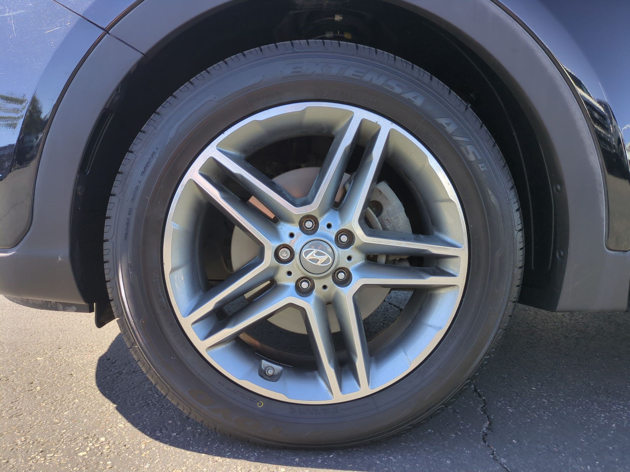 Used 2018 Hyundai Santa Fe Limited AWD/4WD image 11