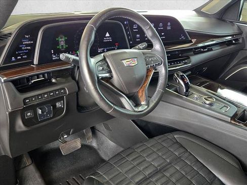 Used 2022 Cadillac Escalade Sport Platinum w/ LPO, ONYX Package AWD/4WD image 9