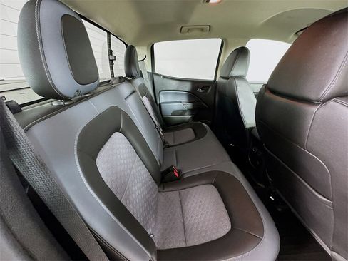 Used 2019 Chevrolet Colorado Z71 image 27