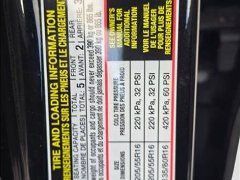 Used 2015 Toyota Corolla LE FWD image 15