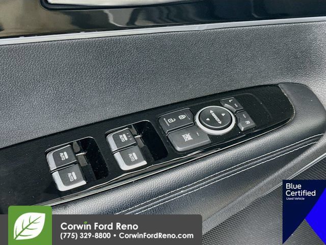 Used 2019 Kia Sorento SX AWD/4WD image 21