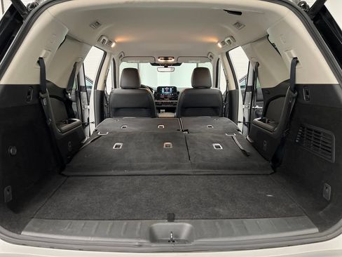Used 2025 Nissan Pathfinder SL FWD image 39