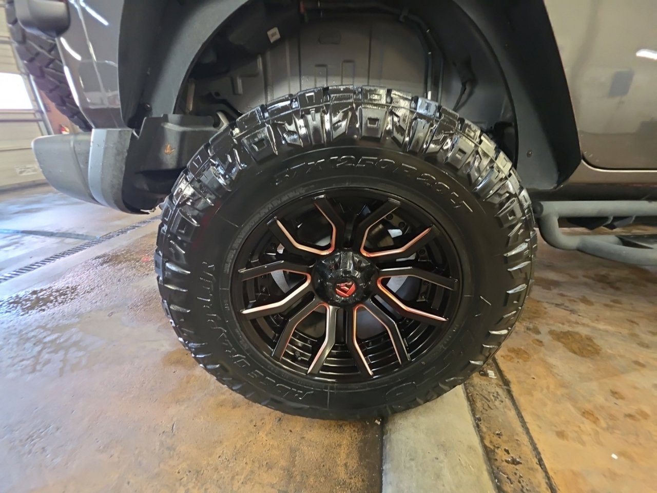 Used 2021 Jeep Wrangler Unlimited Rubicon AWD/4WD image 17