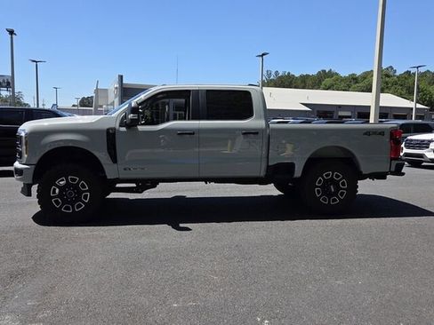 Used 2025 Ford F250 XL w/ STX Appearance Package AWD/4WD image 5