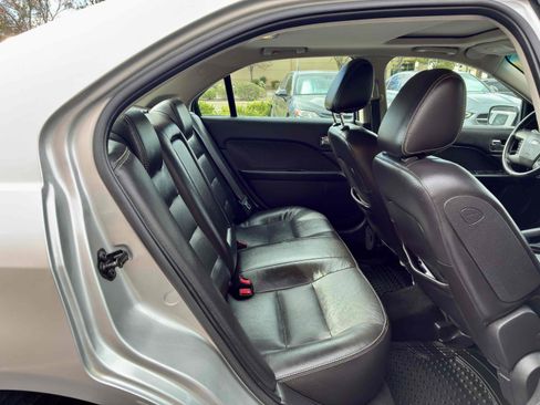 Used 2009 Ford Fusion SEL FWD image 31